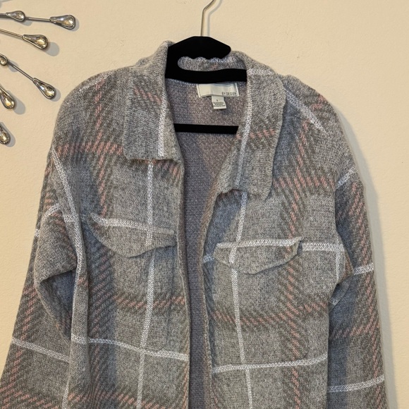 Long Open Front Gray Plaid Sweater Jacket with Pink Accents Size Large - Picture 9 of 9